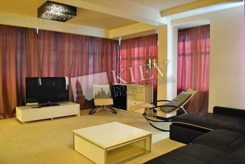 st. Melnikova 18B Living Room Flatscreen TV, Home Cinema, L-Shaped Couch, Hot Deal Hot Deal