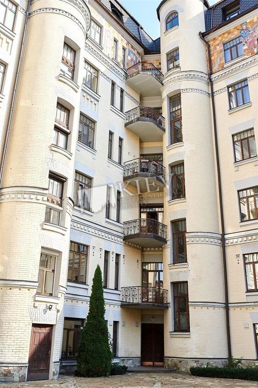 Four-bedroom Apartment st. Pankovskaya 8 2016
