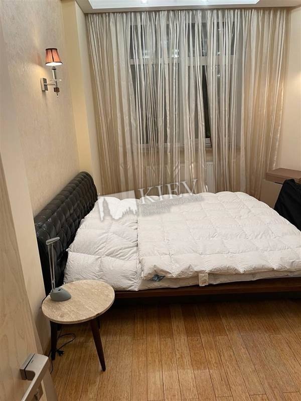 Three-bedroom Apartment st. Staronavodnitskaya 6 B 20243