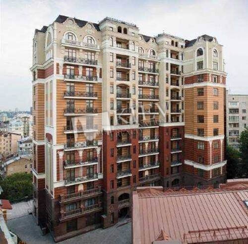 st. Ivana Franko 4b Kiev Long Term Apartment 11014