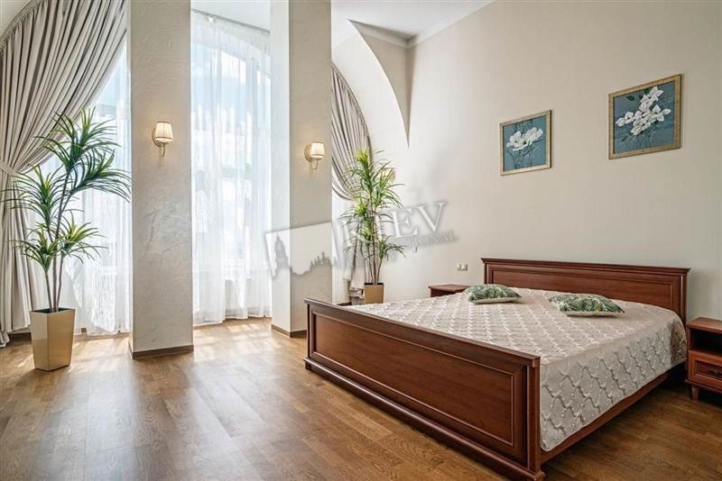st. Staronavodnitskaya 6B Master Bedroom 1 Double Bed, Walk-in Closet, Communication Satelite TV, Wi-fi Internet Connection