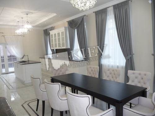 st. s. Lesniki Interior Condition Brand New, Kitchen Dining Room