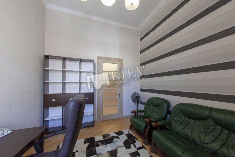 st. Vladimirskaya 40/2 Bedroom 2 Cabinet / Study, Interior Condition 1-2 Years Old