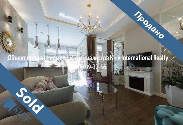 Two-bedroom Apartment st. Dragomirova 17 13870