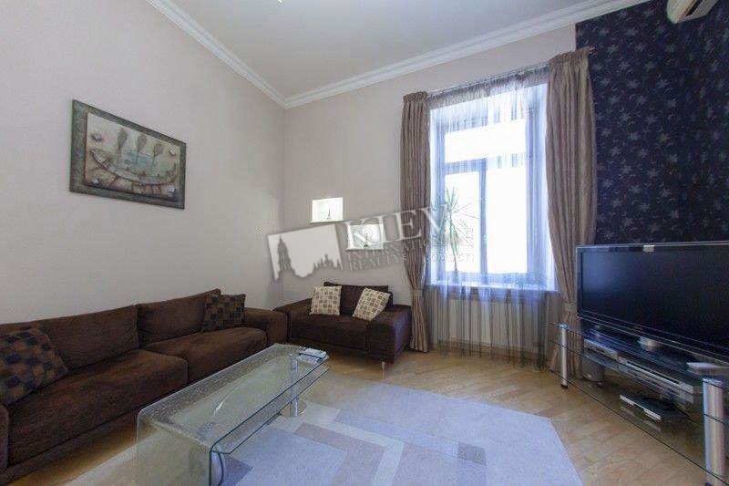 Three-bedroom Apartment st. Vladimirskaya 40/2 9382