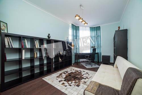 Two-bedroom Apartment st. Klovskiy Spusk 5 7267