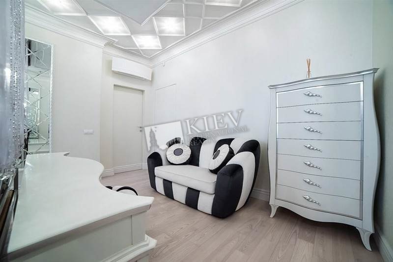 st. Dragomirova 16 Interior Condition Bare Walls, Kitchen Dining Room, Dishwasher, Electric Oventop
