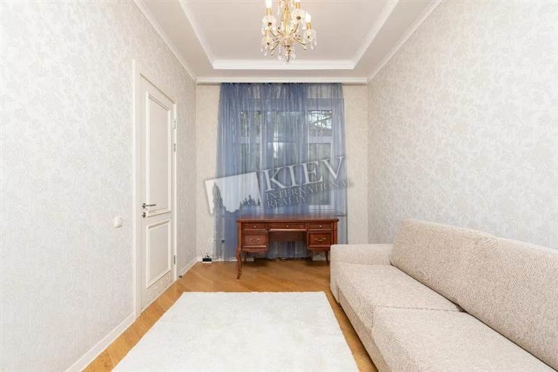 st. Institutskaya 16 Kiev Apartment for Rent 8195