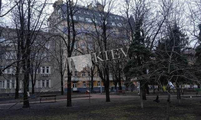 st. Skovorody 6 Apartment for Rent in Kiev 5537