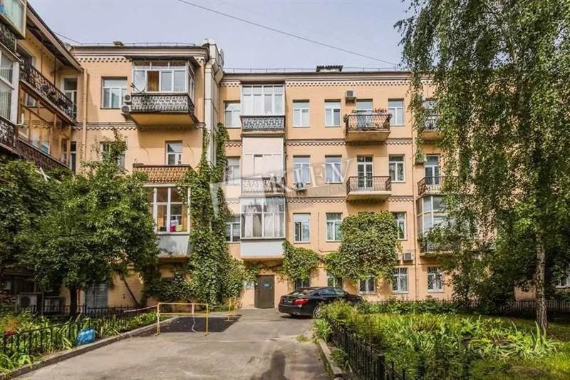 st. Lysenko 1 Apartment for Rent in Kiev 1213