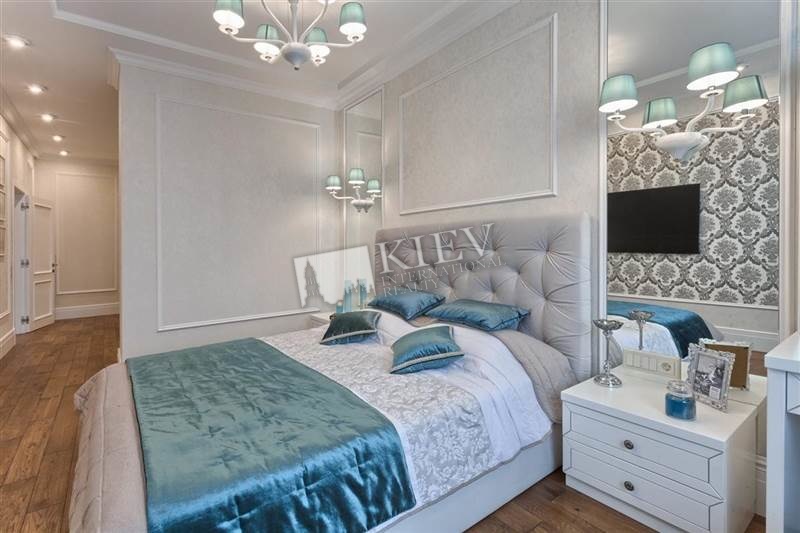 Rent an Apartment in Kiev Kiev Center Pechersk Prestige Hall