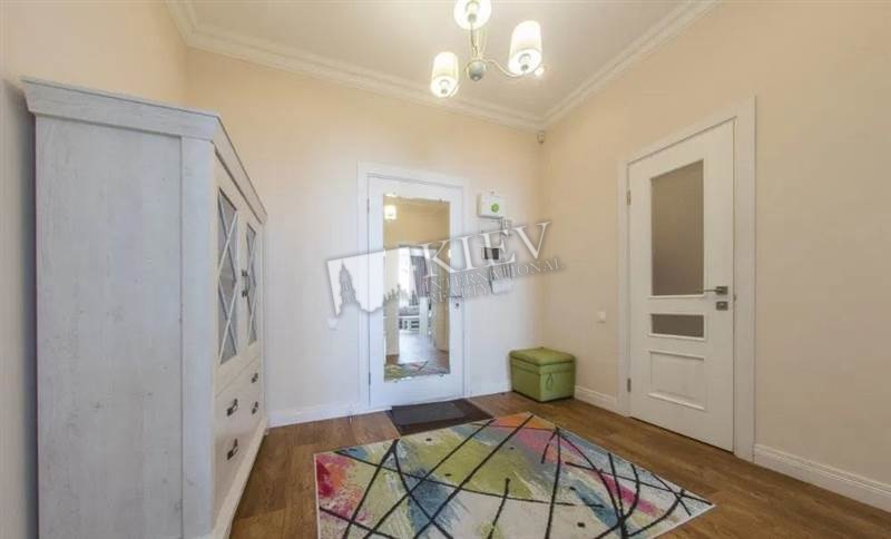 Olympiiskaya Apartment for Sale in Kiev