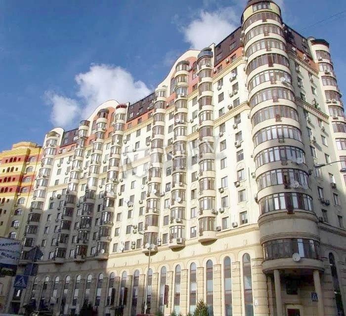 Two-bedroom Apartment st. Zlatoustovskaya 50 17589