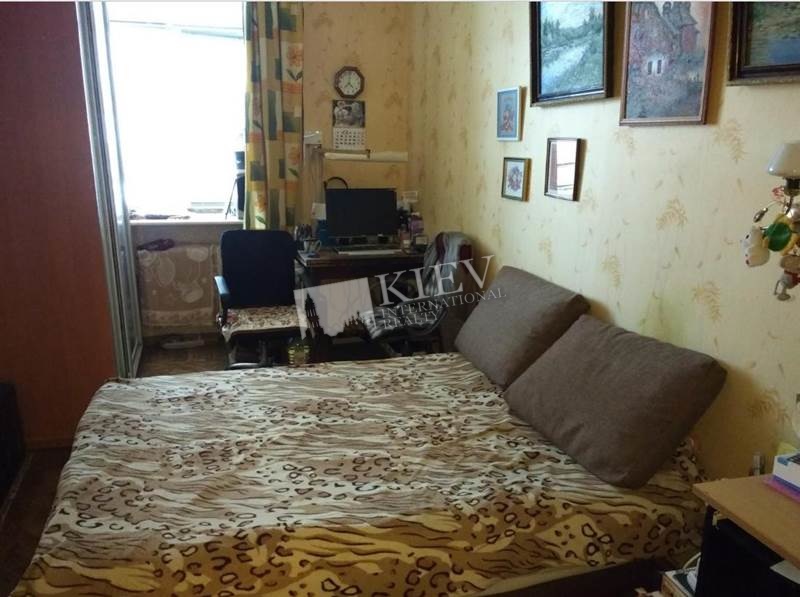 Two-bedroom Apartment st. Pushkinskaya 2-4 17212