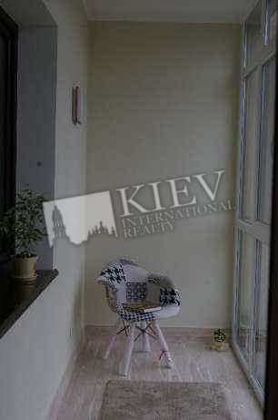 st. Zlatoustovskaya 16 Apartment for Rent in Kiev 5744