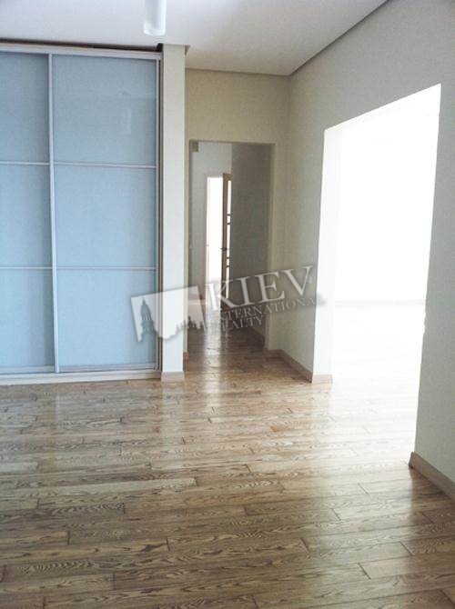 Two-bedroom Apartment st. Gonchara 35 5898