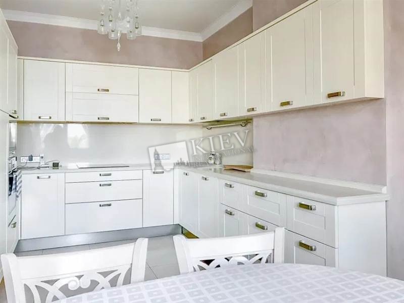 st. T.Shevchenko 11A Apartment for Rent in Kiev 2436