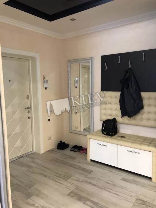 Demiivs'ka Long Term Apartment in Kiev
