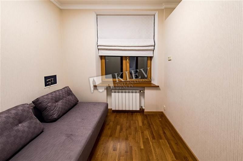 st. Zankovetskoy 8 Kiev Long Term Apartment 3179