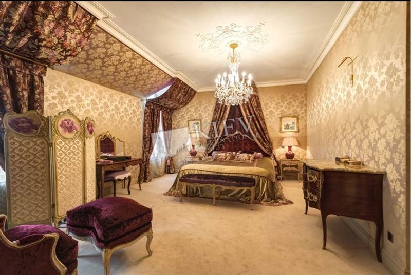 st. Bolshaya Zhitomirskaya 8a Interior Condition 3-5 Years, Master Bedroom 1 Double Bed, Ensuite Bathroom, Walk-in Closet