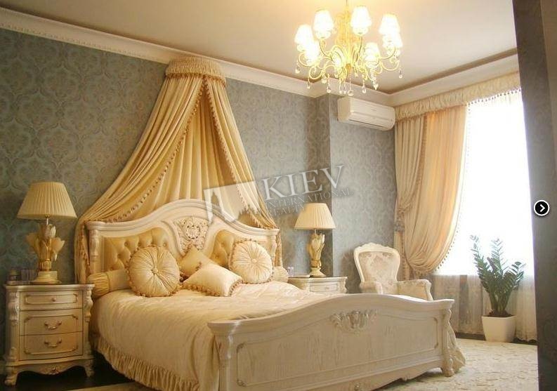 Two-bedroom Apartment st. Zhilyanskaya 59 1220