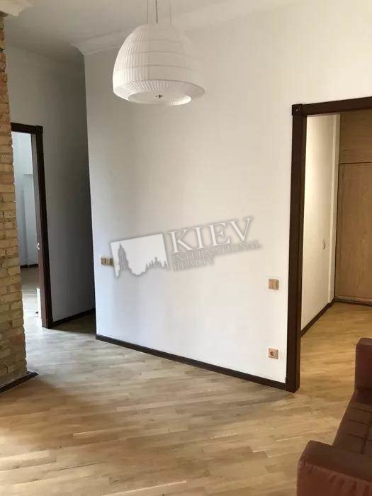 st. Kostelnaya 4 Living Room Flatscreen TV, L-Shaped Couch, Bedroom 2 Cabinet / Study