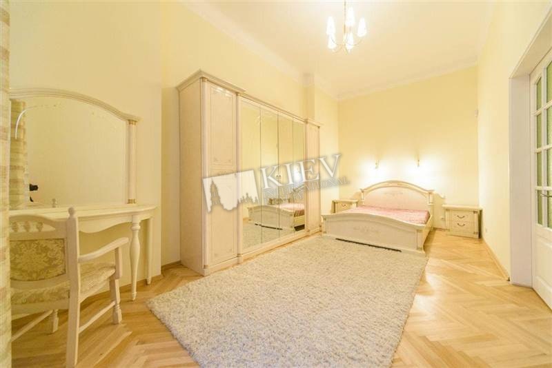 One-bedroom Apartment st. Gorodetskogo 15 3436