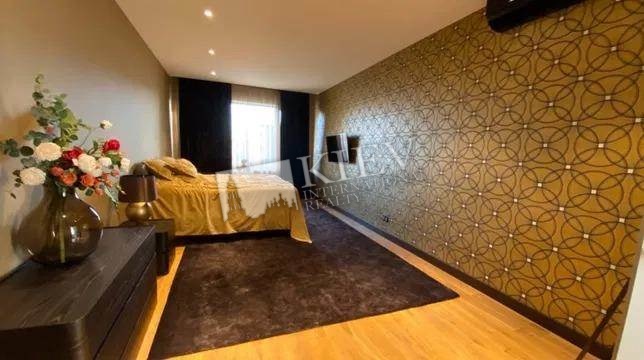 st. m. Osokorki Interior Condition Brand New, Bedroom 2 Cabinet / Study