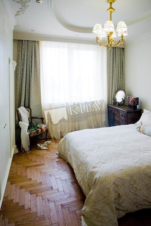 Two-bedroom Apartment st. Shota Rustaveli 44 2876