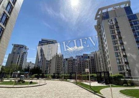 Palats Ukraina Kiev Apartment for Sale