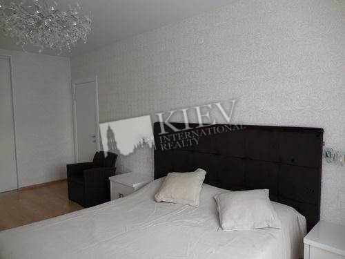 st. 40-Letiya Oktyabrya 60 Master Bedroom 1 Double Bed, TV, Living Room Flatscreen TV, Fold-out Sofa Set