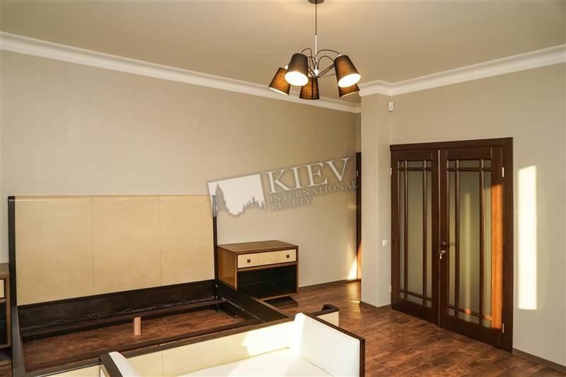 Three-bedroom Apartment st. Sribnokilskaya 3 A 17291