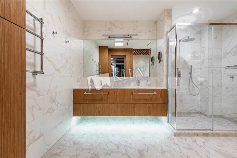 Arsenal'na Apartment for Rent in Kiev