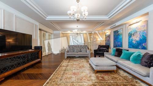Kreshchatyk Apartment for Sale in Kiev