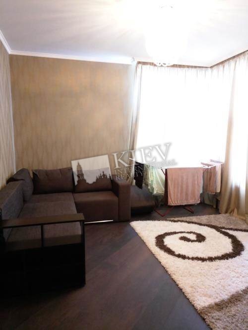 st. Belorusskaya 3 Living Room Flatscreen TV, Fold-out Sofa Set, Master Bedroom 1 Double Bed