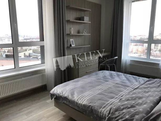 st. Lesi Ukrainki 7V Master Bedroom 1 Double Bed, Living Room Flatscreen TV, Fold-out Sofa Set