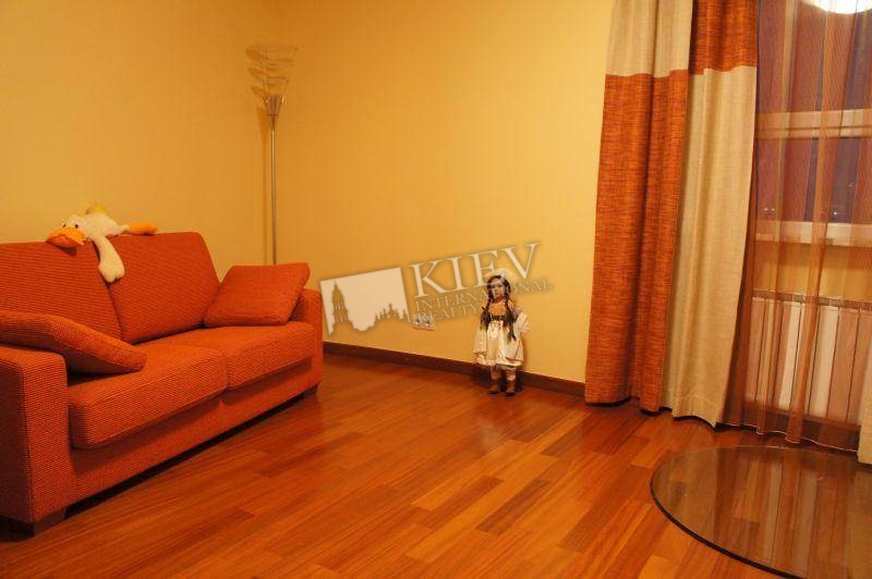 st. Shota Rustaveli 44 Living Room Flatscreen TV, Home Cinema, L-Shaped Couch, Interior Condition Brand New