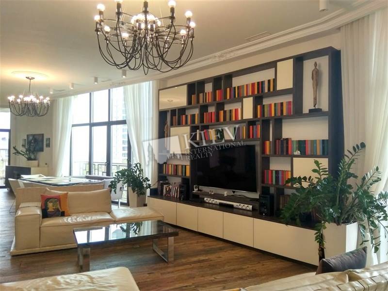 Three-bedroom Apartment st. Lukyanovskiy pereulok 3 16013