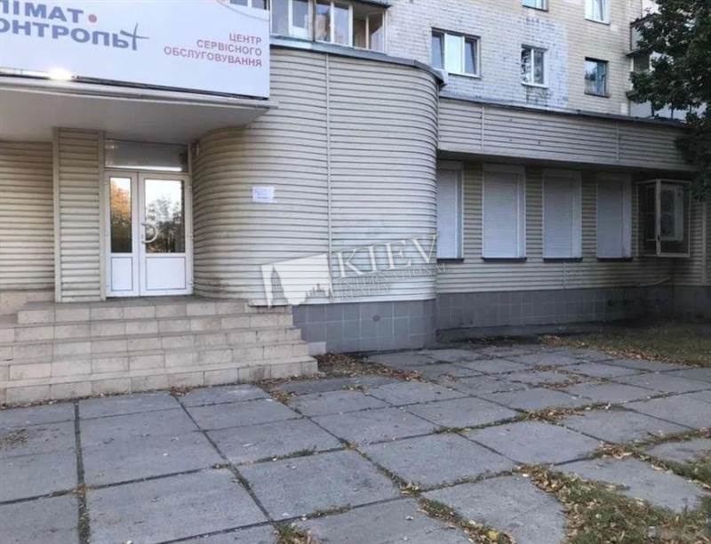 st. Ivashkevicha 14 Interior Condition 3-5 Years, Office Zonning Commercial Zonning