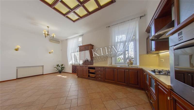 st. Kreschatik 15 Kiev Apartment for Rent 6325