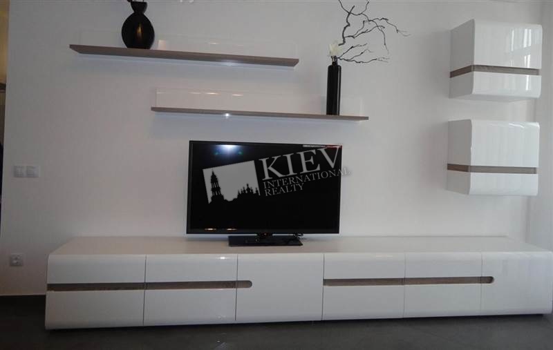 st. Rognedinskaya 5/14 Interior Condition Brand New, Living Room Flatscreen TV, Fold-out Sofa Set