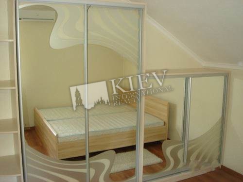 st. Internatsionalnaya ploschad Bedroom 2 Guest Bedroom, Living Room Flatscreen TV, Fold-out Sofa Set