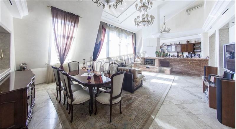 Zoloti Vorota Apartment for Sale in Kiev