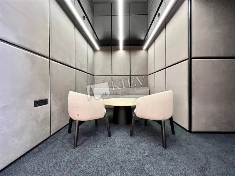 st. Klovskiy spusk 7 Furniture Flexible, Interior Condition 