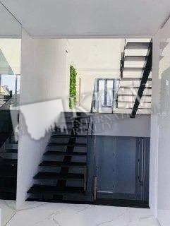 st. KG Konik Balcony Terrace, Interior Condition Brand New