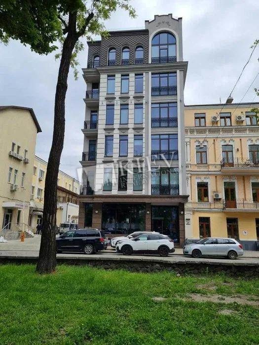 Kontraktova Square Office Rental in Kiev