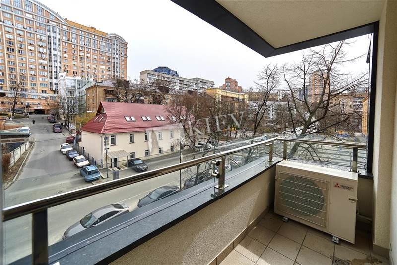 Nivki Apartment for Rent in Kiev