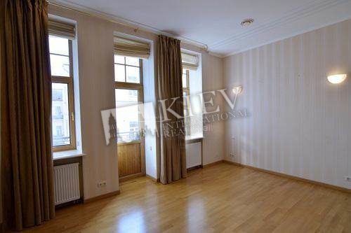 Two-bedroom Apartment st. Georgievskiy pereulok 5 7129