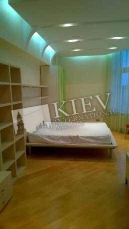 st. Vladimirskaya 49A Kiev Long Term Apartment 1138