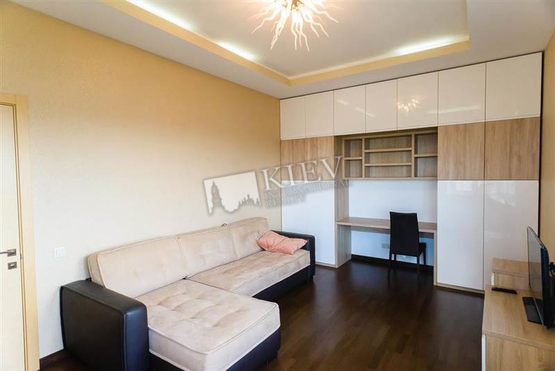 Two-bedroom Apartment st. Artema 70A 3615